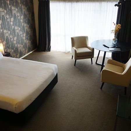 B-Ks Premier Motel Palmerston North Ngoại thất bức ảnh