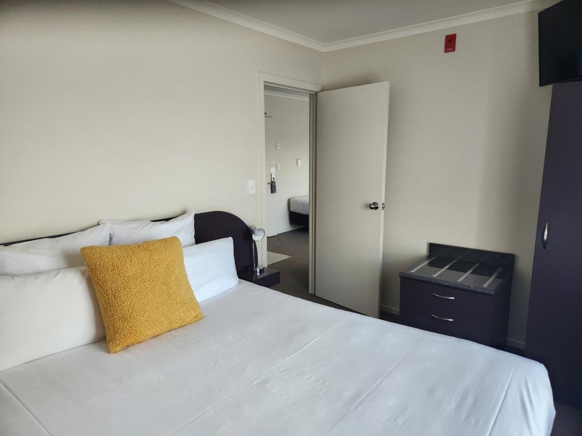 B-Ks Premier Motel Palmerston North Ngoại thất bức ảnh