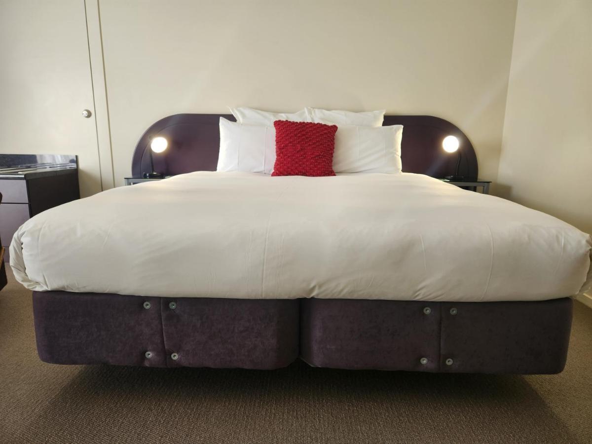 B-Ks Premier Motel Palmerston North Ngoại thất bức ảnh