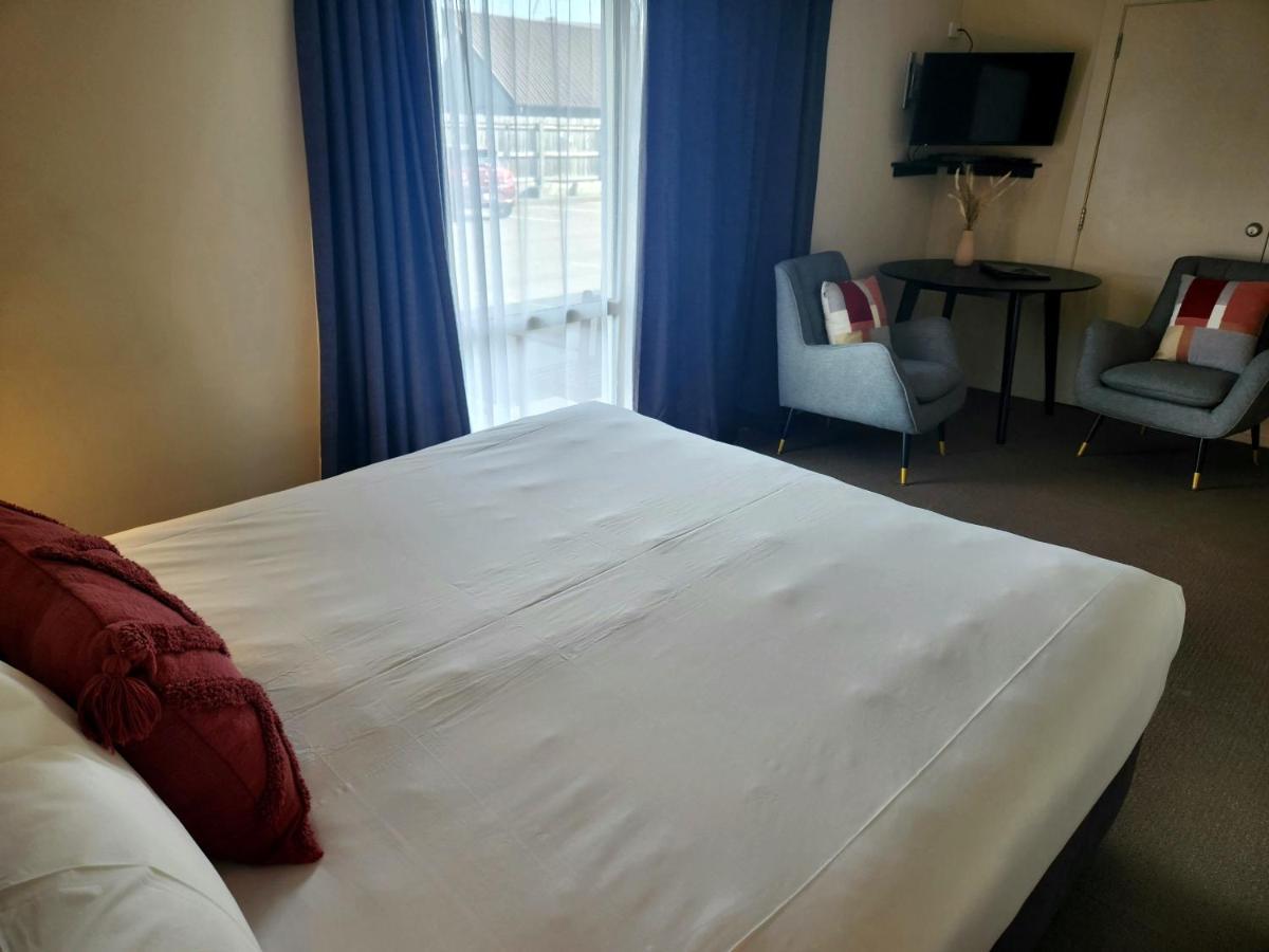 B-Ks Premier Motel Palmerston North Ngoại thất bức ảnh