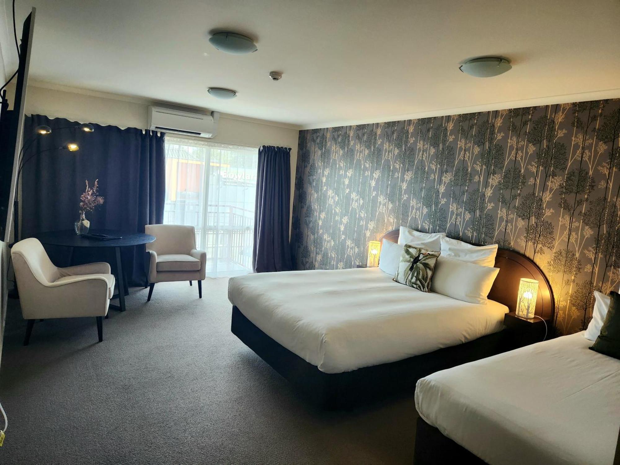 B-Ks Premier Motel Palmerston North Ngoại thất bức ảnh
