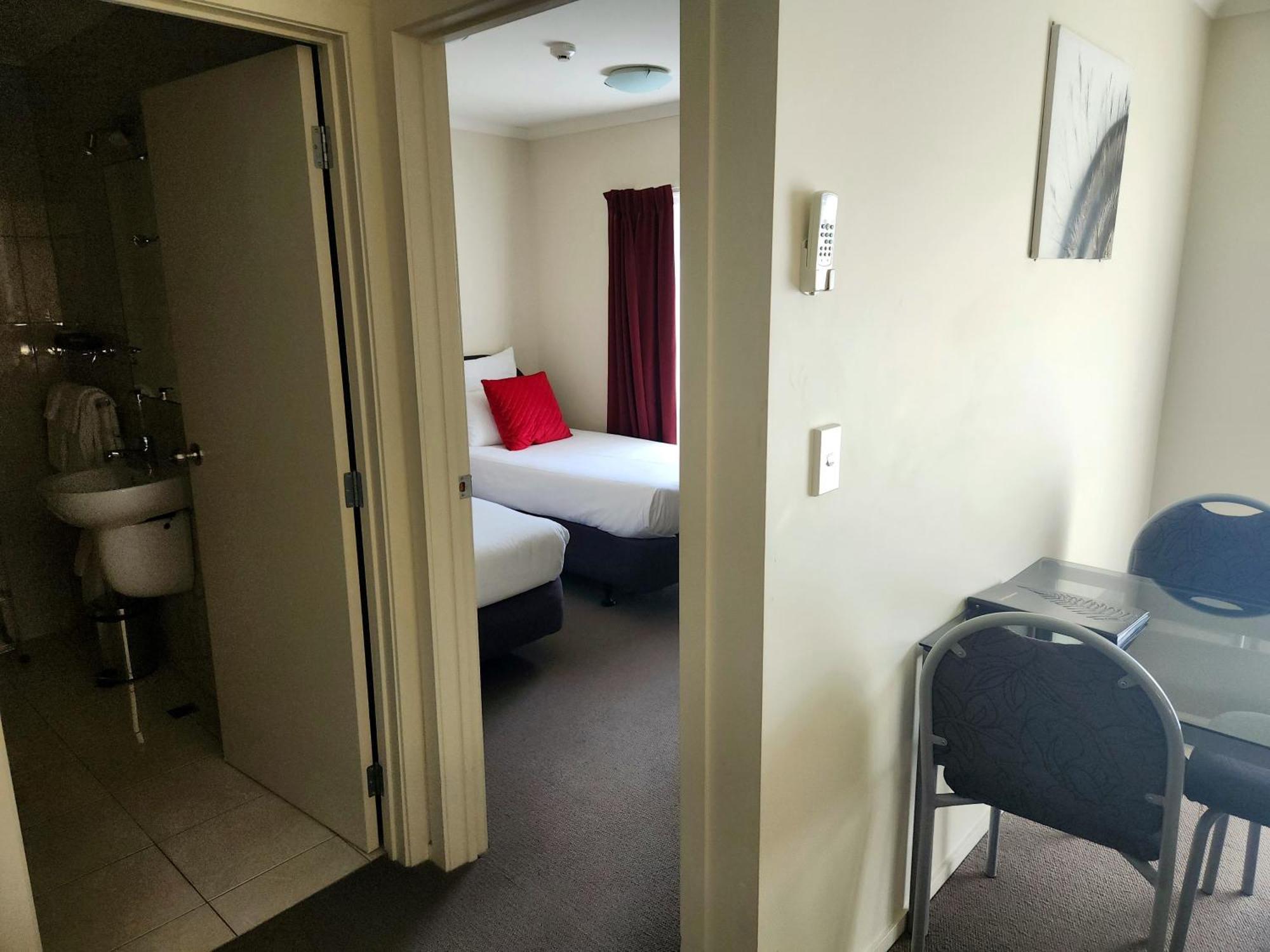 B-Ks Premier Motel Palmerston North Ngoại thất bức ảnh