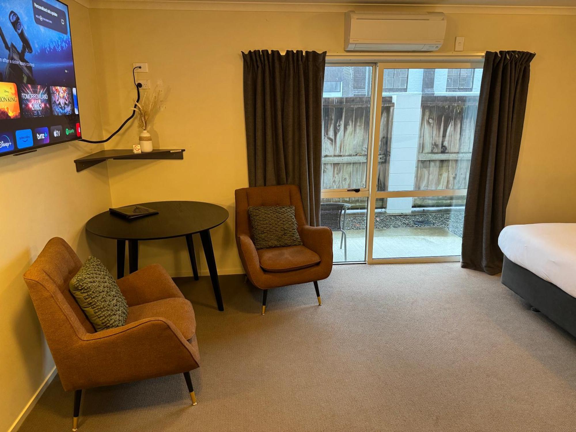 B-Ks Premier Motel Palmerston North Ngoại thất bức ảnh