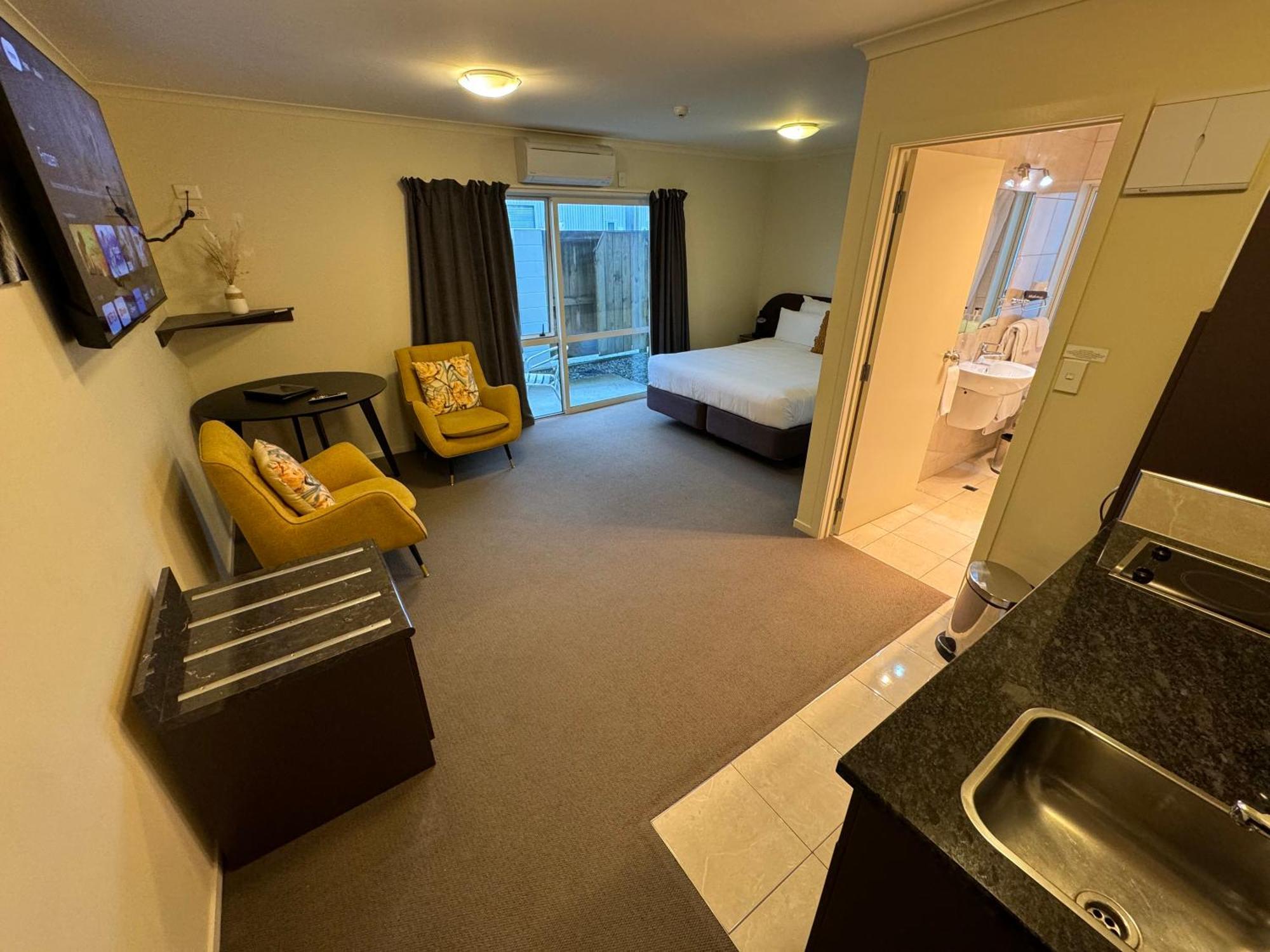 B-Ks Premier Motel Palmerston North Ngoại thất bức ảnh